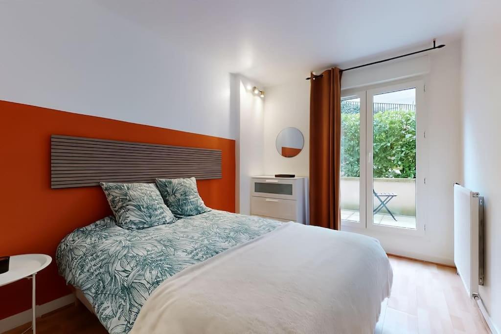 8 Personnes - 4 Rooms - 2 Salle De Bain - Metro 7 & 14 - Porte Italie - Private Car Park- Wifi Le Kremlin-Bicêtre Zewnętrze zdjęcie